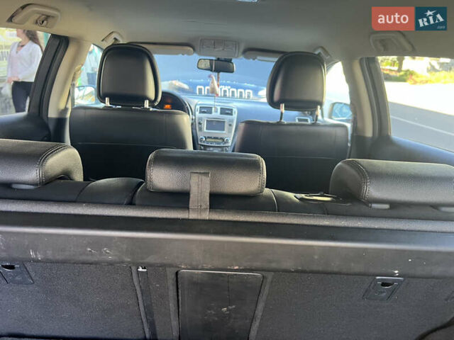 Черный Тойота Авенсис, объемом двигателя 2.23 л и пробегом 247 тыс. км за 13000 $, фото 14 на Automoto.ua