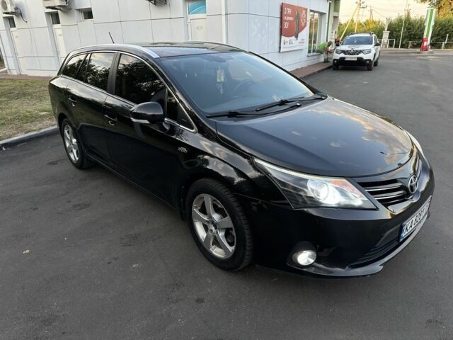 Черный Тойота Авенсис, объемом двигателя 2.2 л и пробегом 225 тыс. км за 9400 $, фото 2 на Automoto.ua