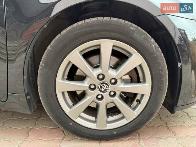 Черный Тойота Авенсис, объемом двигателя 2.23 л и пробегом 257 тыс. км за 9700 $, фото 1 на Automoto.ua