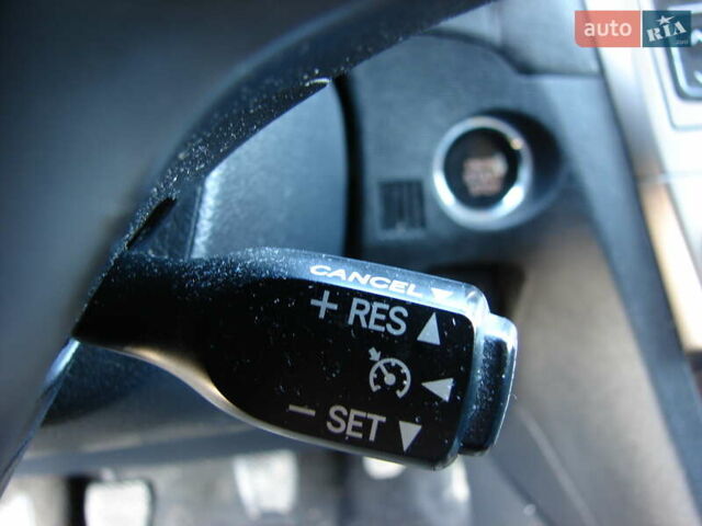 Черный Тойота Авенсис, объемом двигателя 2 л и пробегом 265 тыс. км за 14700 $, фото 19 на Automoto.ua