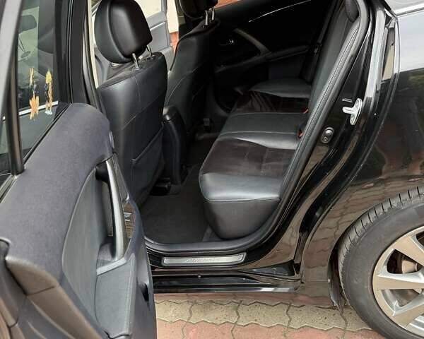 Черный Тойота Авенсис, объемом двигателя 2.23 л и пробегом 257 тыс. км за 9700 $, фото 15 на Automoto.ua