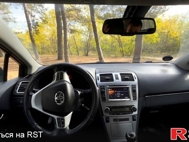 Черный Тойота Авенсис, объемом двигателя 2 л и пробегом 267 тыс. км за 12900 $, фото 2 на Automoto.ua