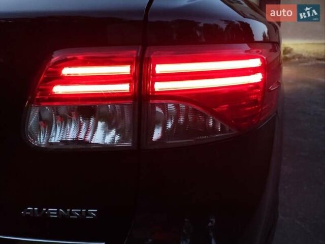 Черный Тойота Авенсис, объемом двигателя 2.2 л и пробегом 235 тыс. км за 10999 $, фото 17 на Automoto.ua