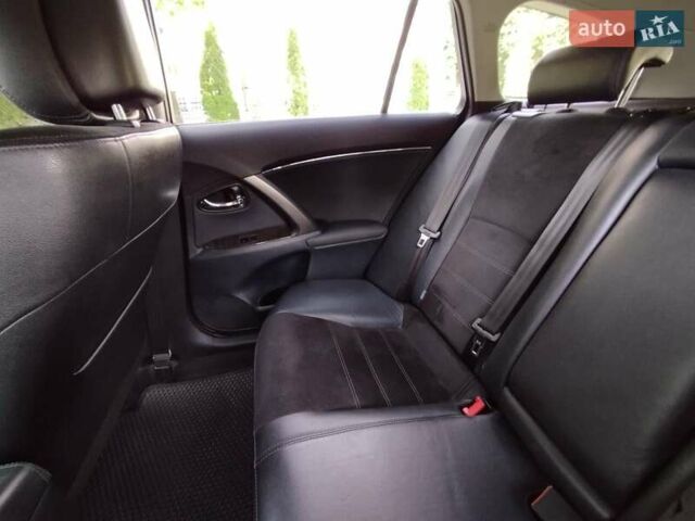 Черный Тойота Авенсис, объемом двигателя 2.2 л и пробегом 235 тыс. км за 10999 $, фото 14 на Automoto.ua