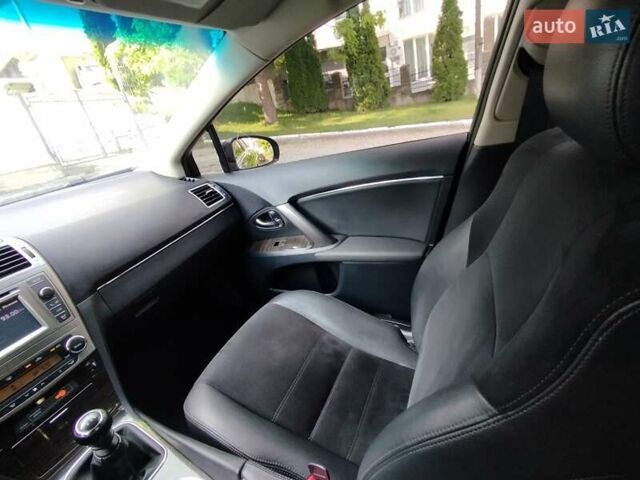 Черный Тойота Авенсис, объемом двигателя 2.2 л и пробегом 235 тыс. км за 10999 $, фото 11 на Automoto.ua