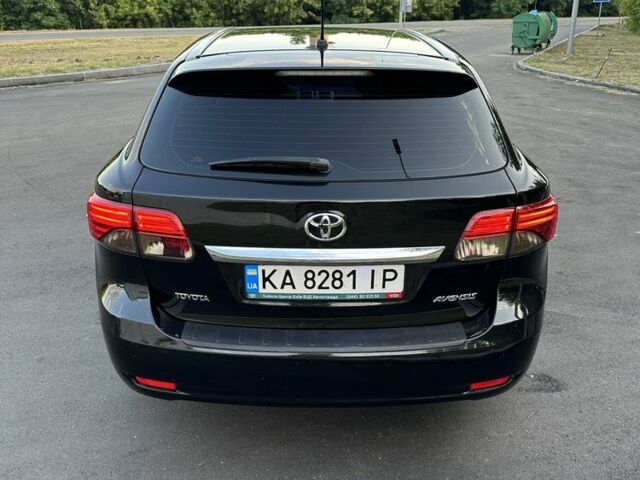 Черный Тойота Авенсис, объемом двигателя 2.2 л и пробегом 225 тыс. км за 9400 $, фото 4 на Automoto.ua