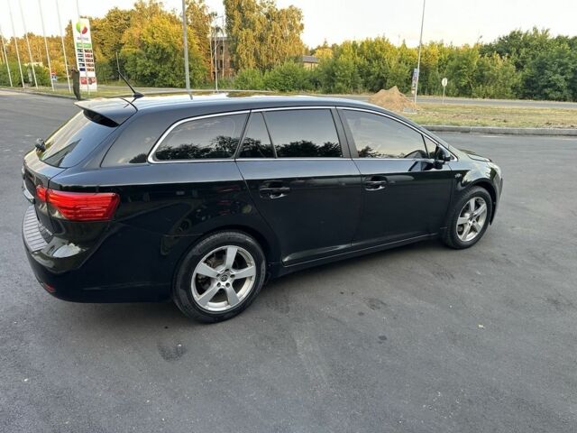 Черный Тойота Авенсис, объемом двигателя 2.2 л и пробегом 225 тыс. км за 9400 $, фото 3 на Automoto.ua
