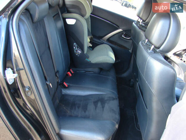 Черный Тойота Авенсис, объемом двигателя 2 л и пробегом 265 тыс. км за 14700 $, фото 15 на Automoto.ua