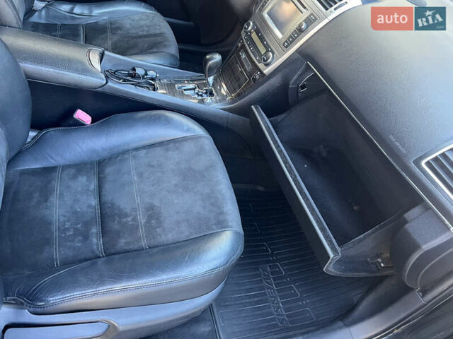 Черный Тойота Авенсис, объемом двигателя 2.23 л и пробегом 247 тыс. км за 13000 $, фото 18 на Automoto.ua