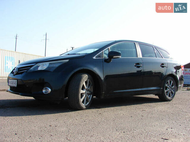 Черный Тойота Авенсис, объемом двигателя 2 л и пробегом 265 тыс. км за 14700 $, фото 5 на Automoto.ua