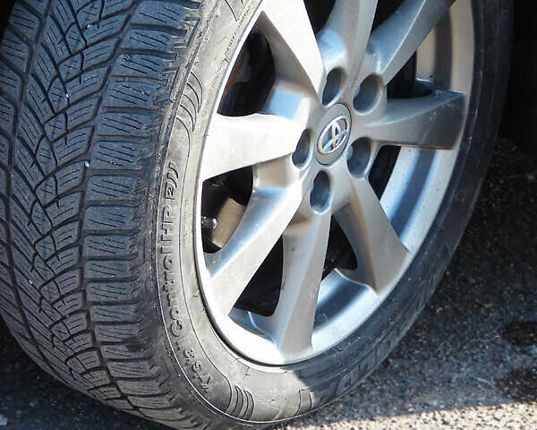 Черный Тойота Авенсис, объемом двигателя 2 л и пробегом 265 тыс. км за 14700 $, фото 4 на Automoto.ua