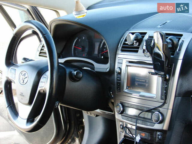 Черный Тойота Авенсис, объемом двигателя 2 л и пробегом 265 тыс. км за 14700 $, фото 17 на Automoto.ua
