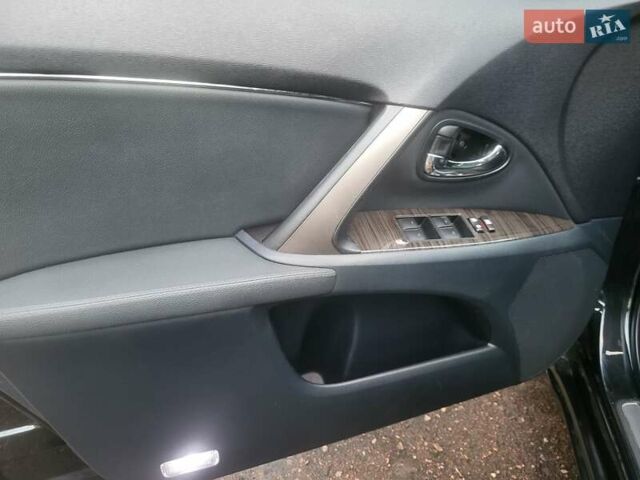 Черный Тойота Авенсис, объемом двигателя 2.2 л и пробегом 207 тыс. км за 12000 $, фото 18 на Automoto.ua