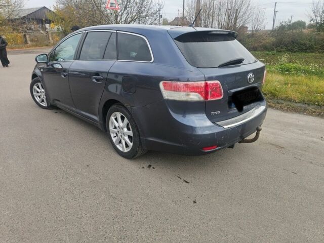 Черный Тойота Авенсис, объемом двигателя 2.2 л и пробегом 263 тыс. км за 4900 $, фото 1 на Automoto.ua