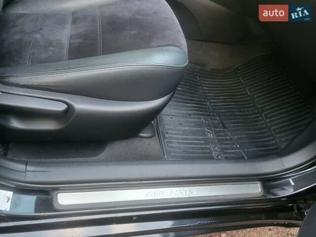 Черный Тойота Авенсис, объемом двигателя 2.2 л и пробегом 207 тыс. км за 12000 $, фото 29 на Automoto.ua