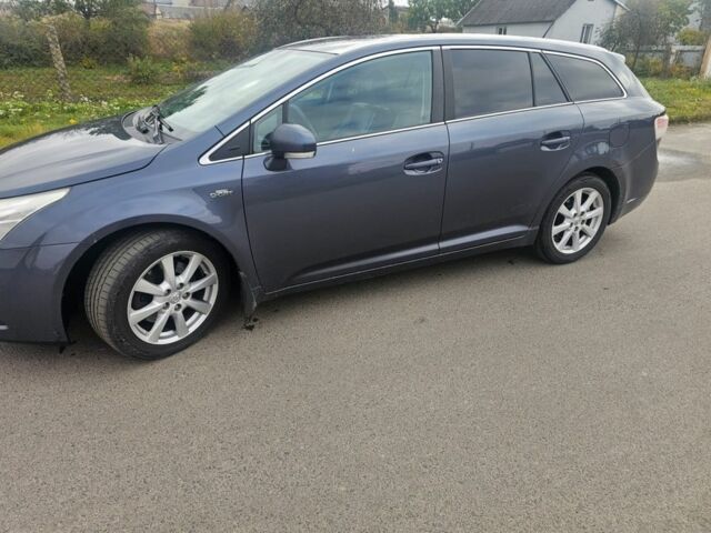 Черный Тойота Авенсис, объемом двигателя 2.2 л и пробегом 263 тыс. км за 4900 $, фото 5 на Automoto.ua