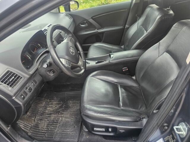 Черный Тойота Авенсис, объемом двигателя 2.2 л и пробегом 263 тыс. км за 4900 $, фото 19 на Automoto.ua