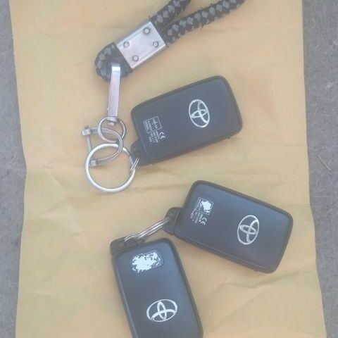 Черный Тойота Авенсис, объемом двигателя 2 л и пробегом 297 тыс. км за 261 $, фото 10 на Automoto.ua