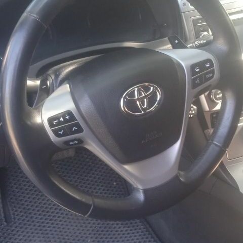 Черный Тойота Авенсис, объемом двигателя 2 л и пробегом 297 тыс. км за 261 $, фото 8 на Automoto.ua