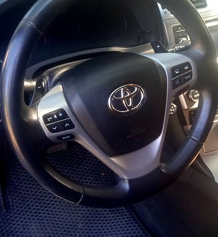 Черный Тойота Авенсис, объемом двигателя 1.8 л и пробегом 297 тыс. км за 10900 $, фото 6 на Automoto.ua