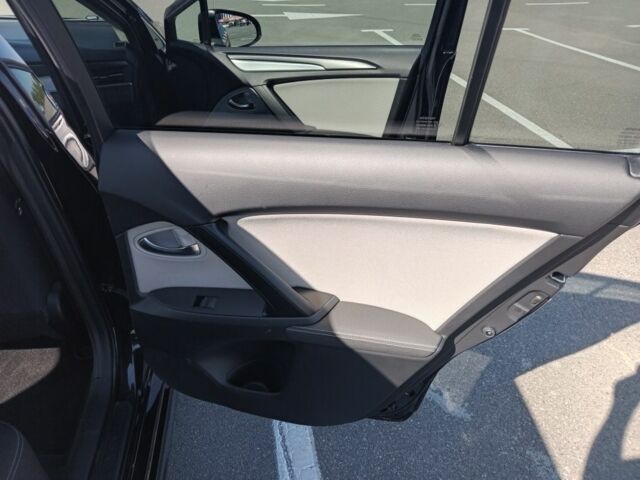 Чорний Тойота Авенсіс, об'ємом двигуна 2 л та пробігом 238 тис. км за 13600 $, фото 8 на Automoto.ua