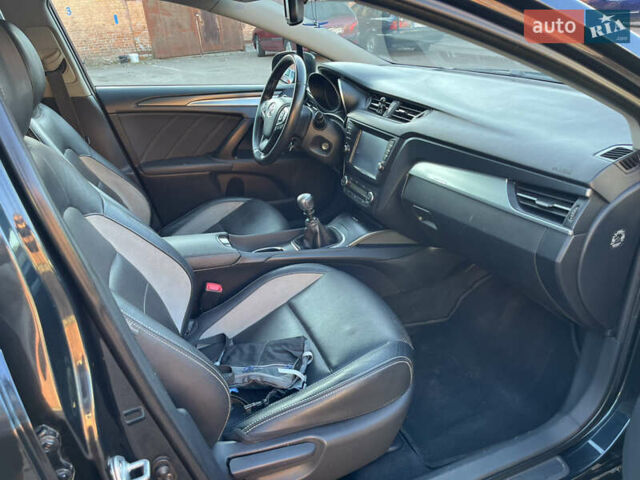 Черный Тойота Авенсис, объемом двигателя 2 л и пробегом 272 тыс. км за 11999 $, фото 11 на Automoto.ua