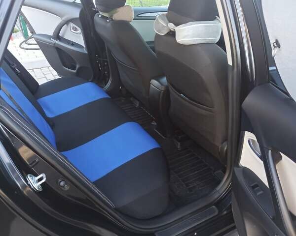 Черный Тойота Авенсис, объемом двигателя 1.6 л и пробегом 120 тыс. км за 13500 $, фото 15 на Automoto.ua