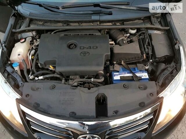Черный Тойота Авенсис, объемом двигателя 2 л и пробегом 248 тыс. км за 11900 $, фото 12 на Automoto.ua