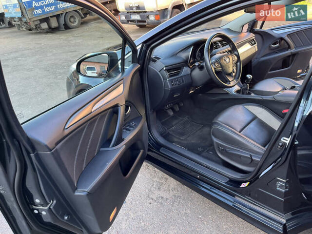 Черный Тойота Авенсис, объемом двигателя 2 л и пробегом 272 тыс. км за 11999 $, фото 7 на Automoto.ua