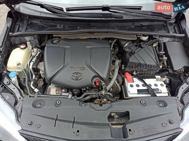 Черный Тойота Авенсис, объемом двигателя 1.6 л и пробегом 120 тыс. км за 13500 $, фото 24 на Automoto.ua