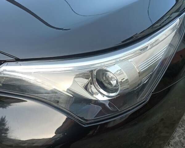 Черный Тойота Авенсис, объемом двигателя 1.6 л и пробегом 120 тыс. км за 13500 $, фото 8 на Automoto.ua