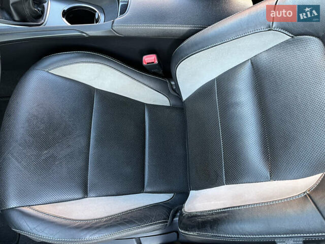 Черный Тойота Авенсис, объемом двигателя 2 л и пробегом 272 тыс. км за 11999 $, фото 6 на Automoto.ua