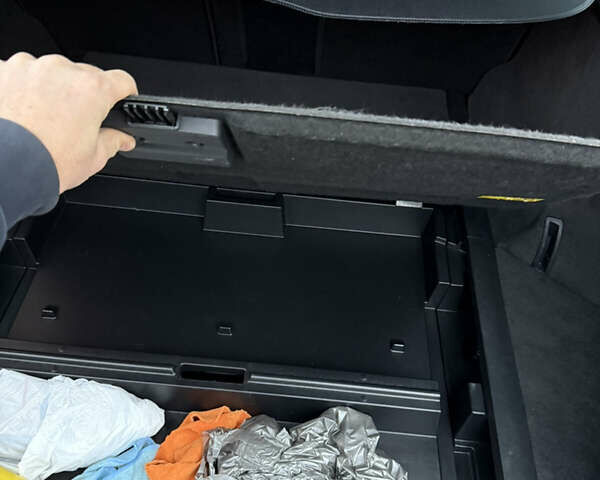 Черный Тойота Авенсис, объемом двигателя 2 л и пробегом 212 тыс. км за 13750 $, фото 19 на Automoto.ua