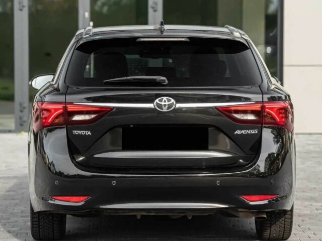 Черный Тойота Авенсис, объемом двигателя 0 л и пробегом 110 тыс. км за 12500 $, фото 6 на Automoto.ua