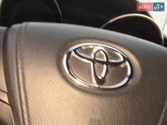 Черный Тойота Авенсис, объемом двигателя 2 л и пробегом 251 тыс. км за 13900 $, фото 18 на Automoto.ua