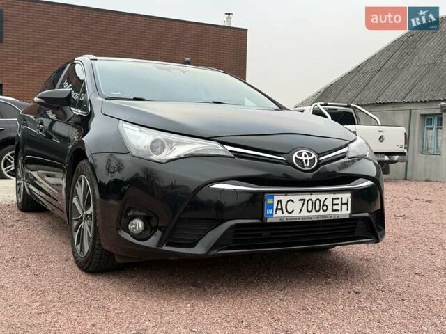 Черный Тойота Авенсис, объемом двигателя 2 л и пробегом 251 тыс. км за 13900 $, фото 4 на Automoto.ua