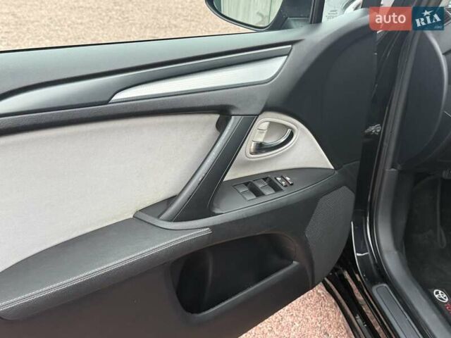 Черный Тойота Авенсис, объемом двигателя 2 л и пробегом 251 тыс. км за 13900 $, фото 11 на Automoto.ua