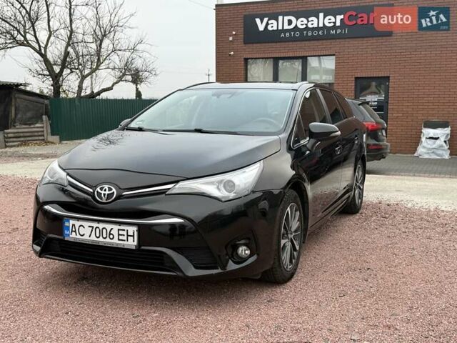 Черный Тойота Авенсис, объемом двигателя 2 л и пробегом 251 тыс. км за 13900 $, фото 1 на Automoto.ua