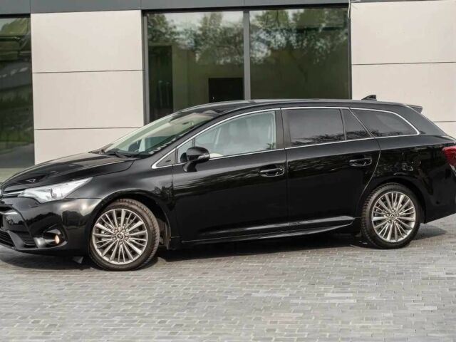 Черный Тойота Авенсис, объемом двигателя 0 л и пробегом 110 тыс. км за 12500 $, фото 4 на Automoto.ua