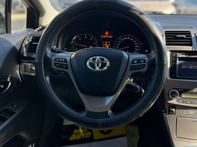 Черный Тойота Авенсис, объемом двигателя 2 л и пробегом 223 тыс. км за 9700 $, фото 7 на Automoto.ua