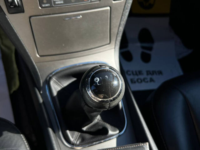 Черный Тойота Авенсис, объемом двигателя 2 л и пробегом 223 тыс. км за 9700 $, фото 10 на Automoto.ua