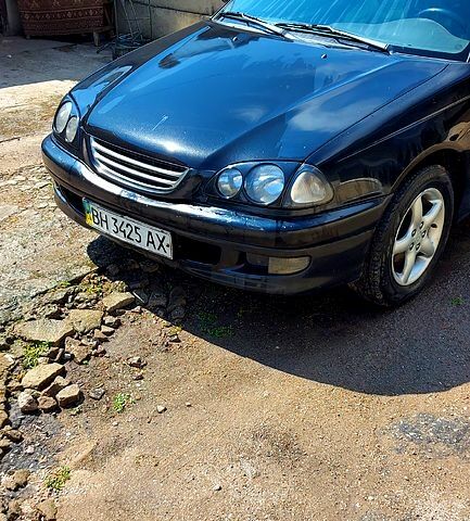 Черный Тойота Авенсис, объемом двигателя 1.8 л и пробегом 250 тыс. км за 2700 $, фото 7 на Automoto.ua