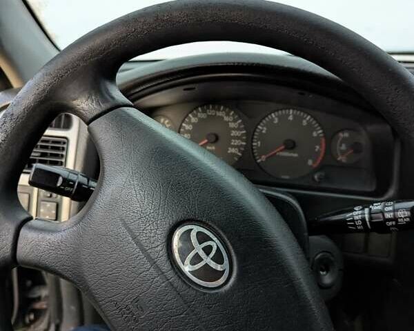 Черный Тойота Авенсис, объемом двигателя 2 л и пробегом 300 тыс. км за 3500 $, фото 7 на Automoto.ua