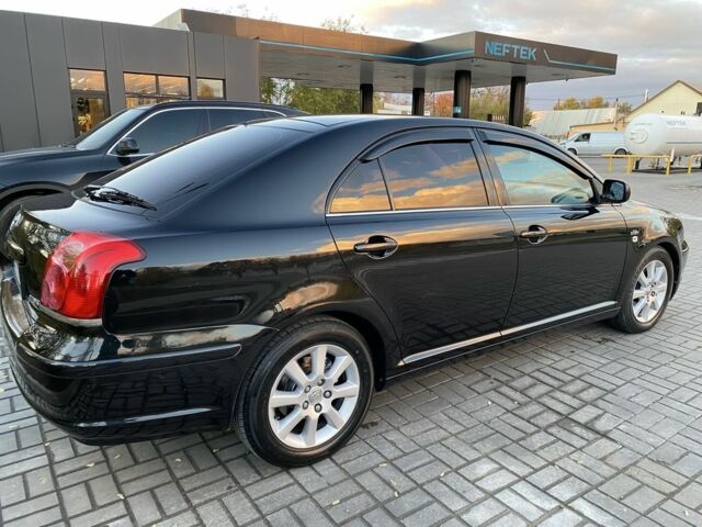 Чорний Тойота Авенсіс, об'ємом двигуна 2.2 л та пробігом 180 тис. км за 5650 $, фото 3 на Automoto.ua