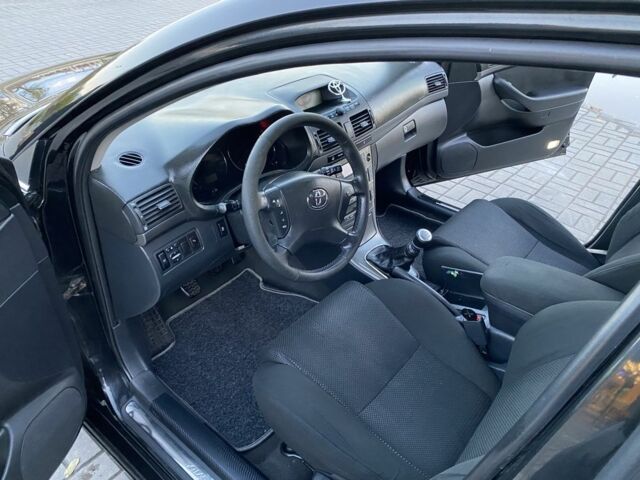 Чорний Тойота Авенсіс, об'ємом двигуна 2.2 л та пробігом 180 тис. км за 5650 $, фото 8 на Automoto.ua