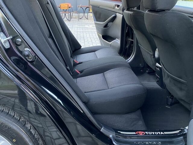 Чорний Тойота Авенсіс, об'ємом двигуна 2.2 л та пробігом 180 тис. км за 5650 $, фото 9 на Automoto.ua