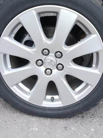 Черный Тойота Авенсис, объемом двигателя 2 л и пробегом 278 тыс. км за 6300 $, фото 20 на Automoto.ua