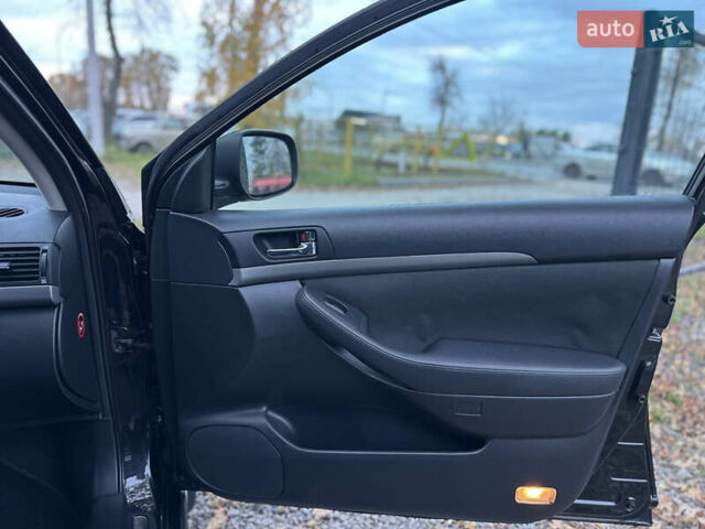 Чорний Тойота Авенсіс, об'ємом двигуна 2 л та пробігом 264 тис. км за 7500 $, фото 51 на Automoto.ua