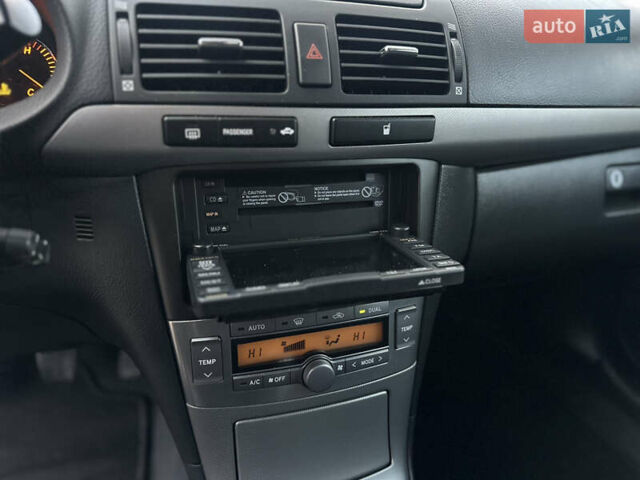 Чорний Тойота Авенсіс, об'ємом двигуна 2 л та пробігом 264 тис. км за 7500 $, фото 38 на Automoto.ua