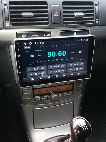 Черный Тойота Авенсис, объемом двигателя 2 л и пробегом 278 тыс. км за 6300 $, фото 10 на Automoto.ua